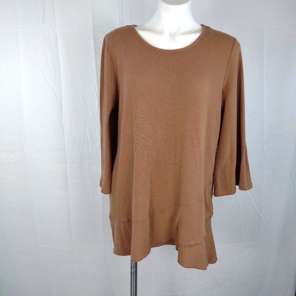 Suzanne Betro top